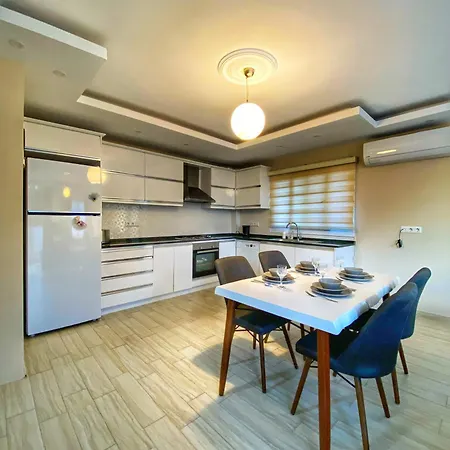 Villa 77