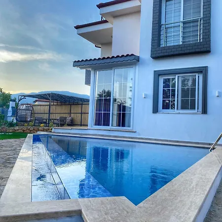 77 Villa