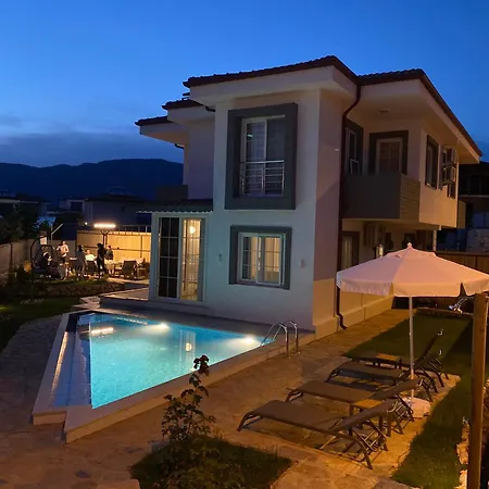 77 * Kaş